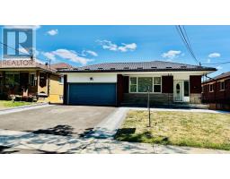 204 DERRYDOWN ROAD, Toronto, Ontario