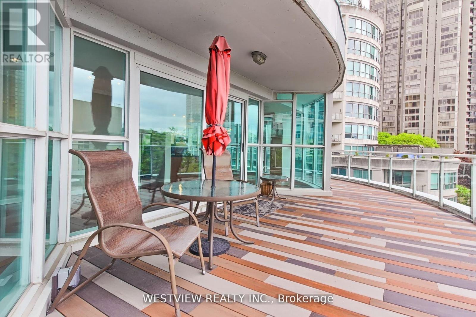 405 - 2067 Lake Shore Boulevard W, Toronto, Ontario  M8V 4B8 - Photo 4 - W12431034