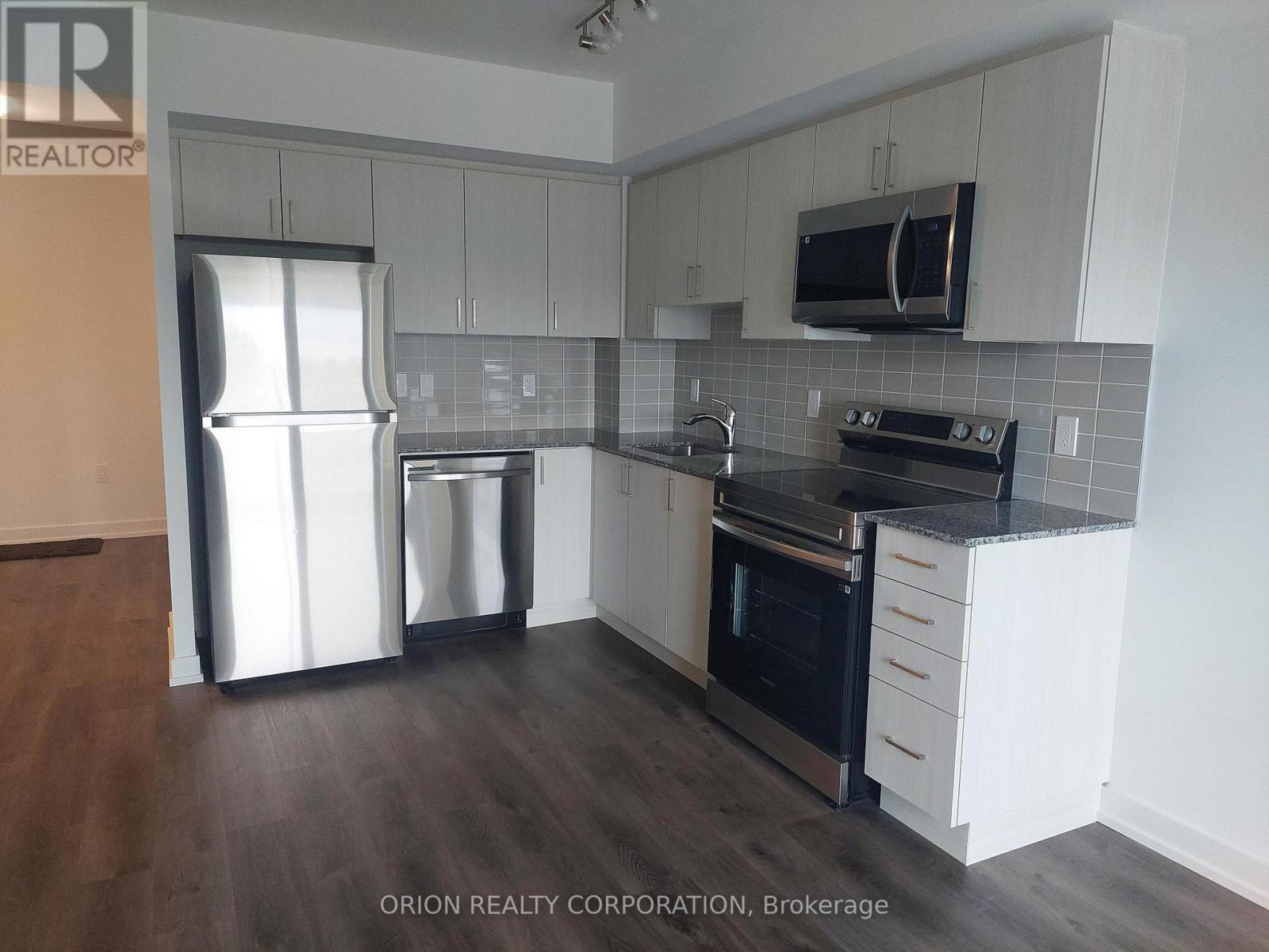 419 - 556 Marlee Avenue, Toronto, Ontario  M6B 0B1 - Photo 3 - W12431046