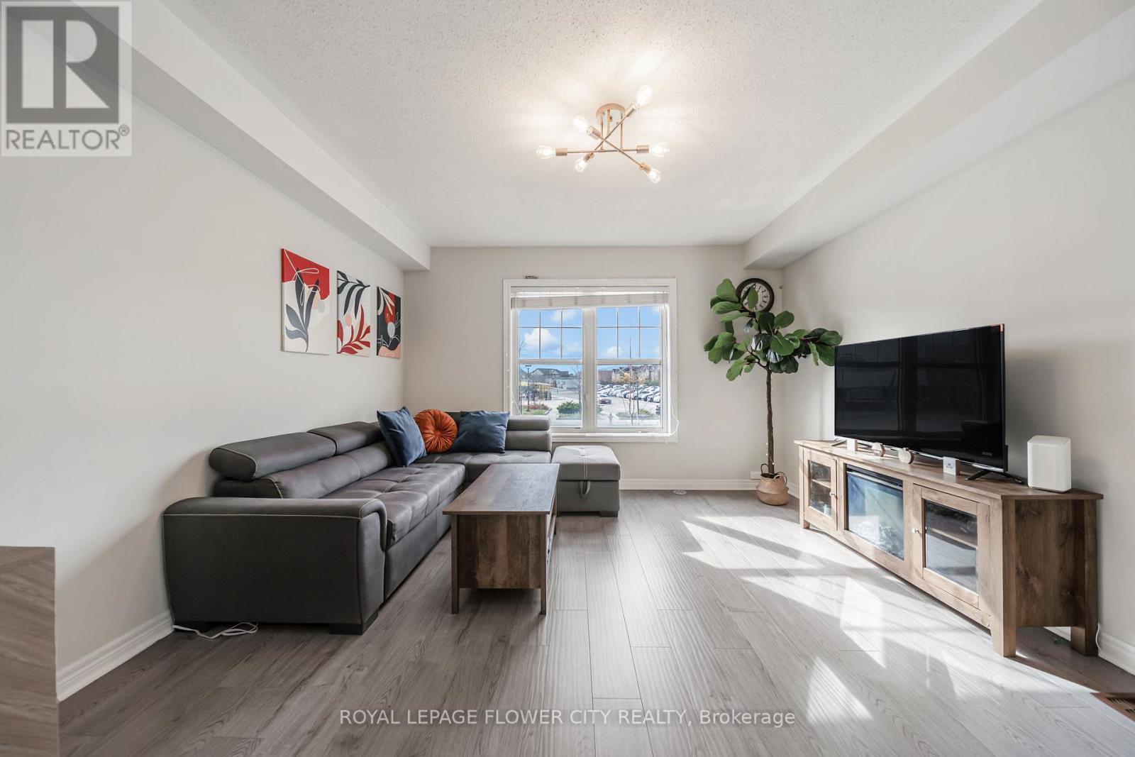 33 Battalion Road, Brampton, Ontario  L7A 4B5 - Photo 17 - W12431047