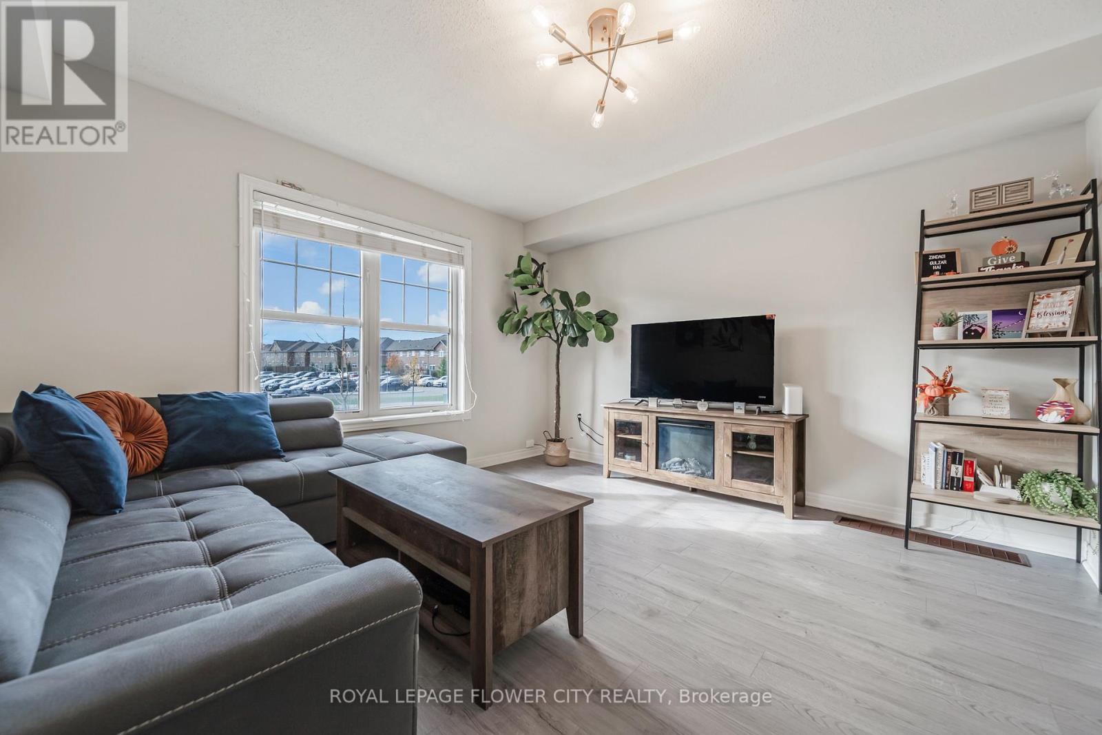 33 Battalion Road, Brampton, Ontario  L7A 4B5 - Photo 18 - W12431047