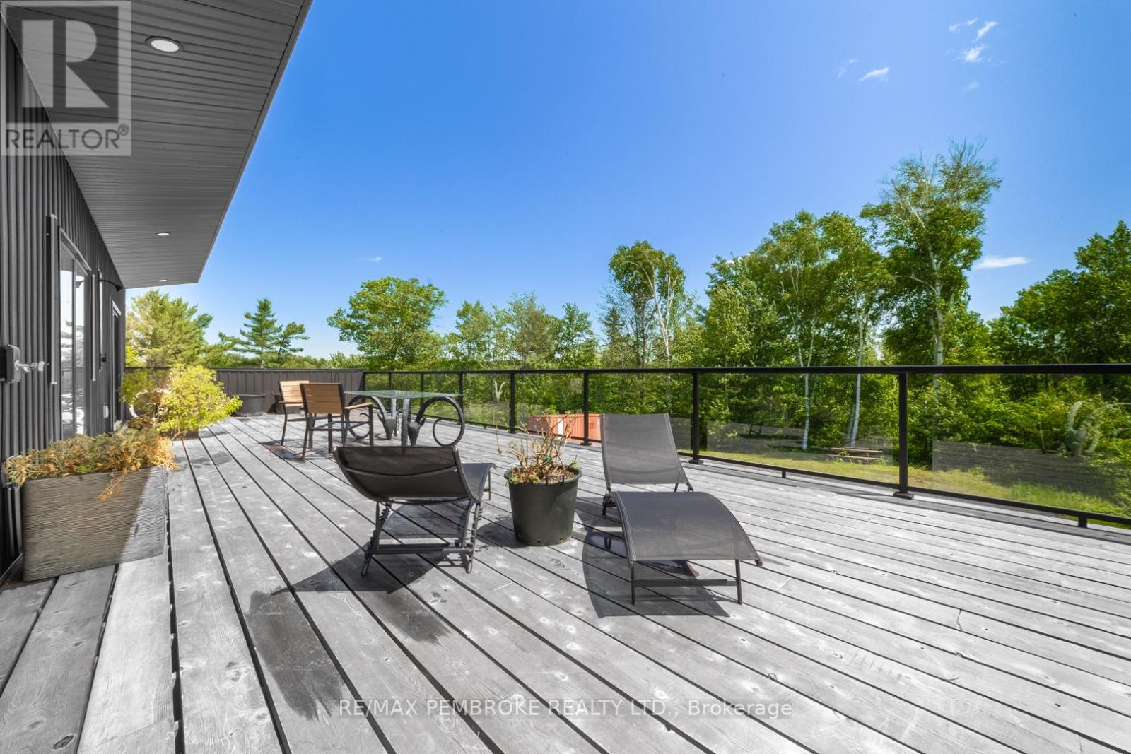102 Rantz Road, Petawawa, Ontario  K8H 2W8 - Photo 29 - X12431065
