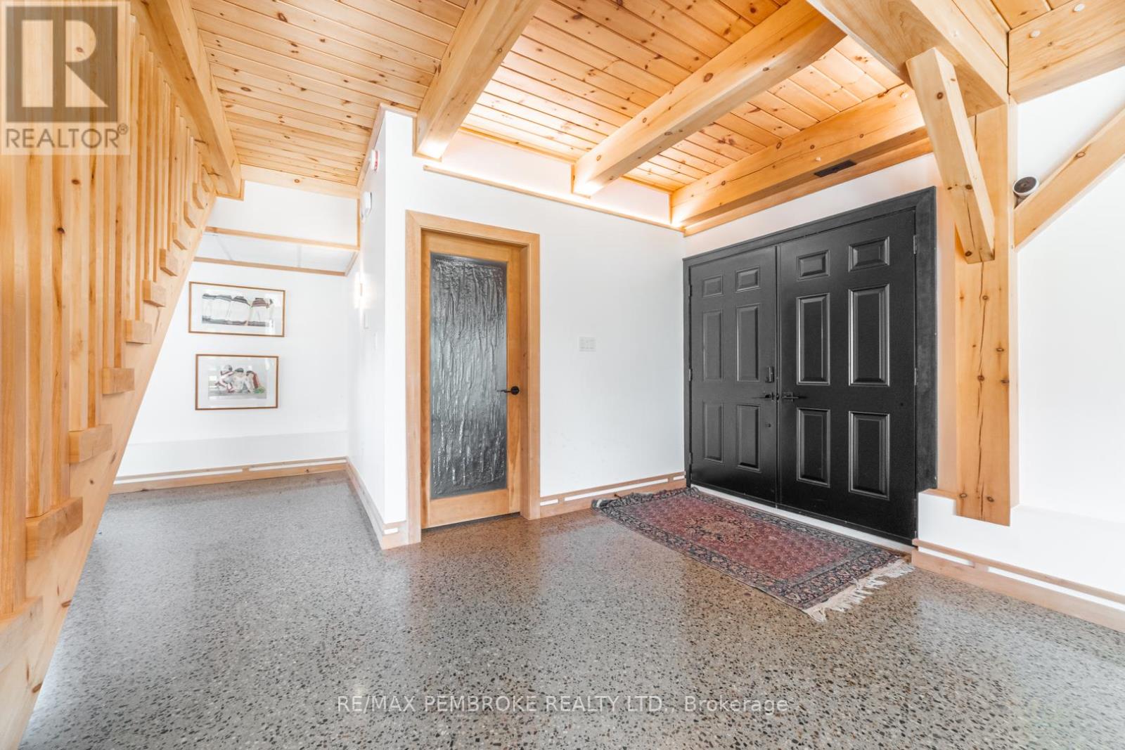 102 Rantz Road, Petawawa, Ontario  K8H 2W8 - Photo 4 - X12431065