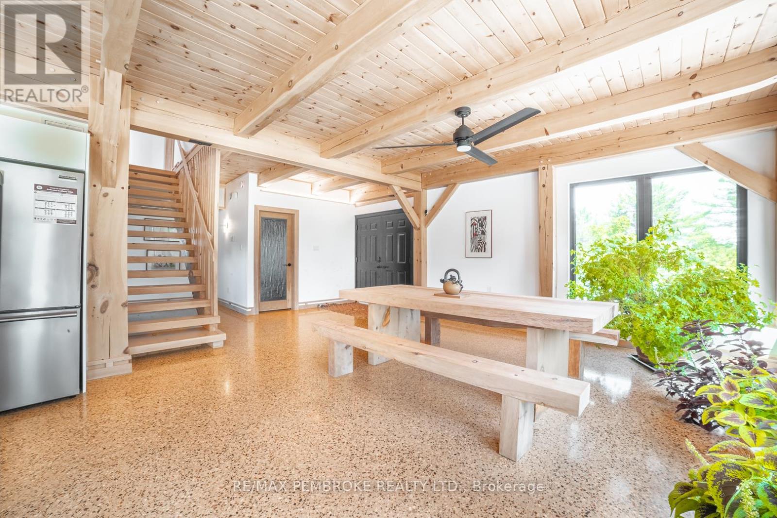 102 Rantz Road, Petawawa, Ontario  K8H 2W8 - Photo 8 - X12431065