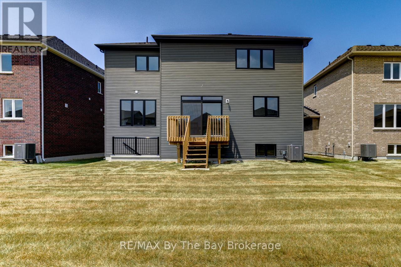 182 Mapleside Drive, Wasaga Beach, Ontario  L9Z 0L4 - Photo 42 - S12431069