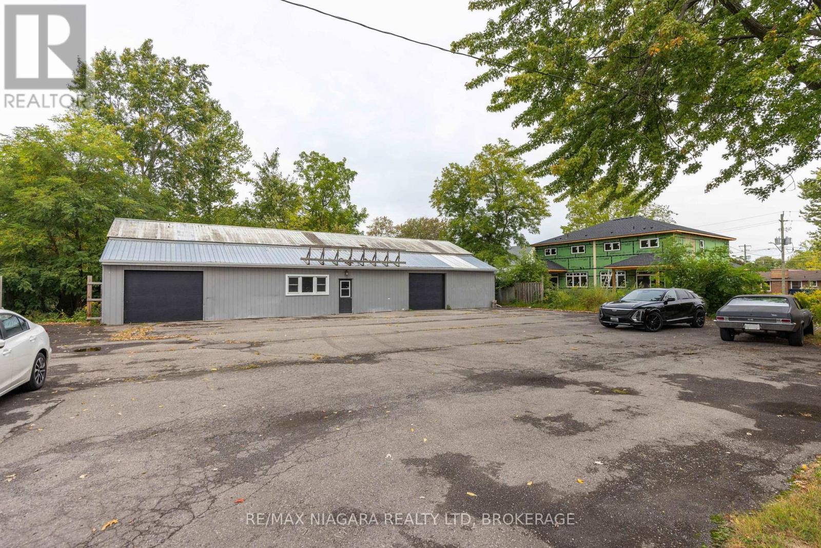 197-199 Ridge Road N, Fort Erie, Ontario  L0S 1N0 - Photo 5 - X12431070