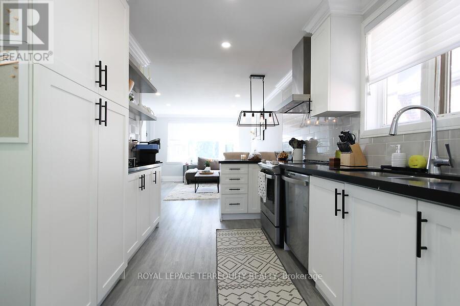 153 East 16th Street, Hamilton, Ontario  L9A 4J4 - Photo 13 - X12431042