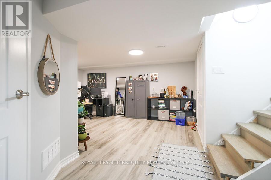 153 East 16th Street, Hamilton, Ontario  L9A 4J4 - Photo 22 - X12431042