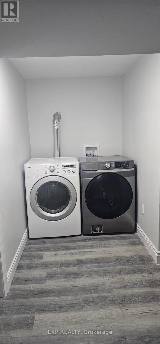 370 Greenbrook Drive, Kitchener, Ontario  N2M 4K4 - Photo 11 - X12431049