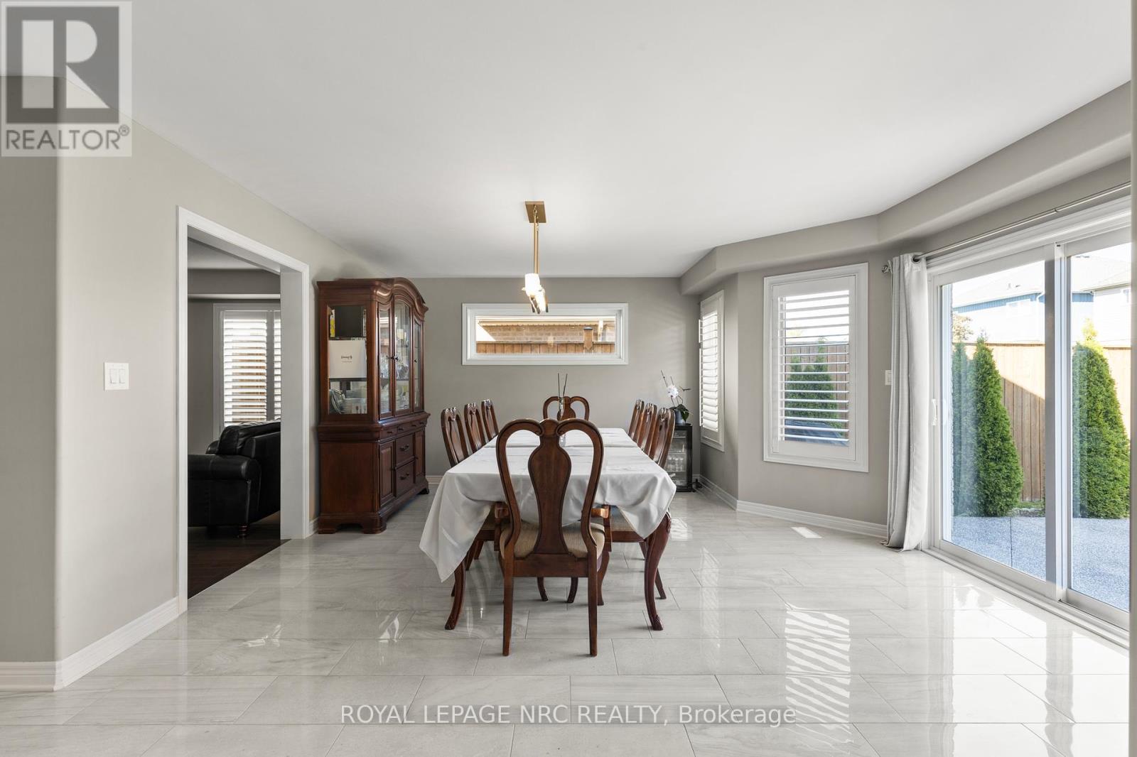 6058 Ernest Crescent, Niagara Falls, Ontario  L2H 0H9 - Photo 19 - X12431054