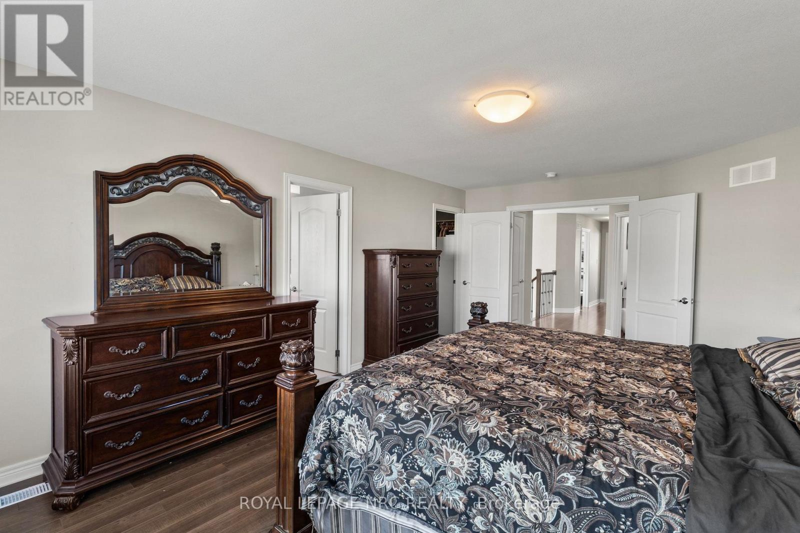 6058 Ernest Crescent, Niagara Falls, Ontario  L2H 0H9 - Photo 23 - X12431054