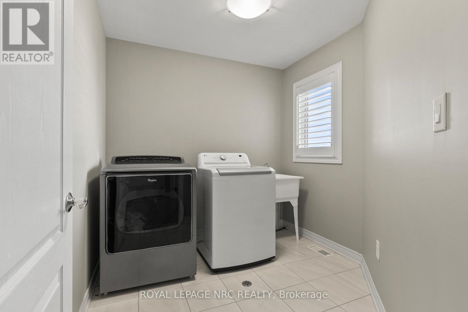 6058 Ernest Crescent, Niagara Falls, Ontario  L2H 0H9 - Photo 27 - X12431054