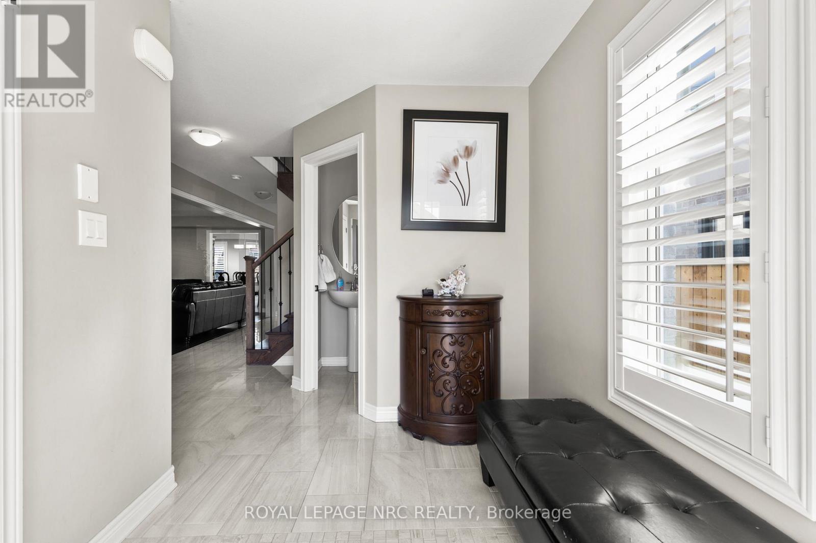 6058 Ernest Crescent, Niagara Falls, Ontario  L2H 0H9 - Photo 8 - X12431054