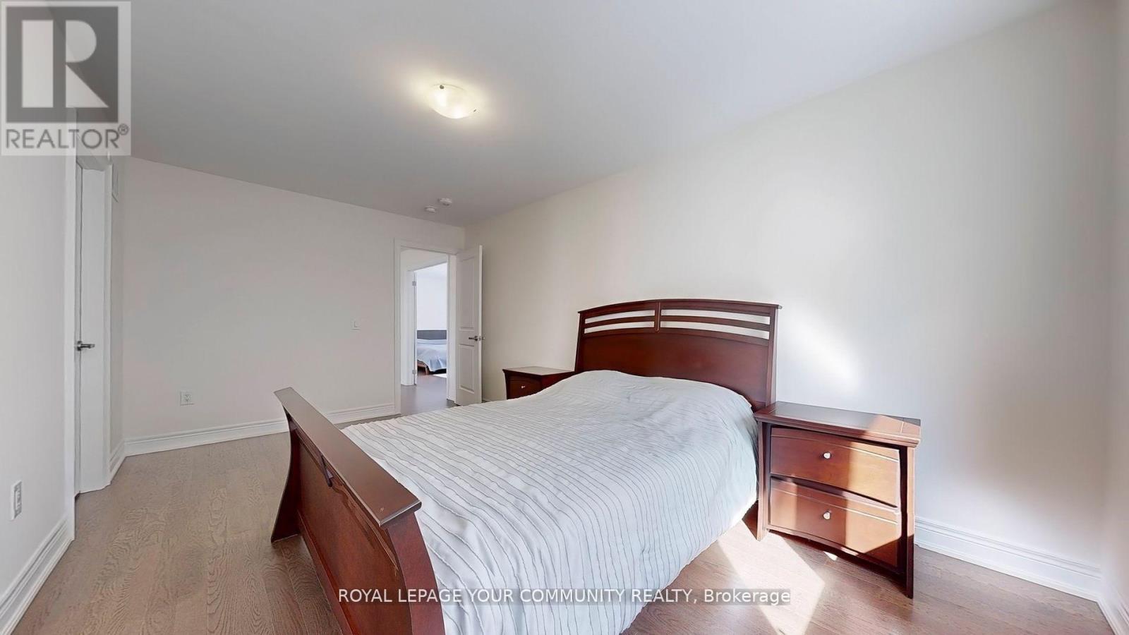 128 Ben Sinclair Avenue, East Gwillimbury, Ontario  L9N 0Z2 - Photo 33 - N12431055