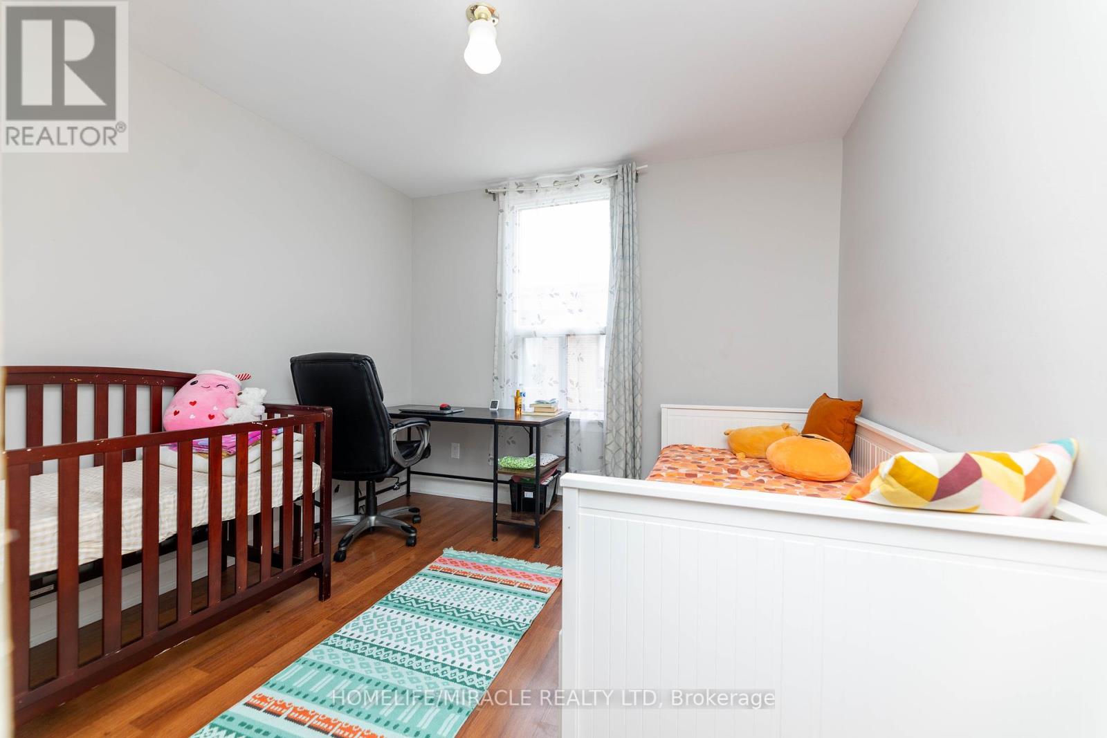 20 - 366 Driftwood Avenue, Toronto, Ontario  M3N 2P5 - Photo 11 - W12431062