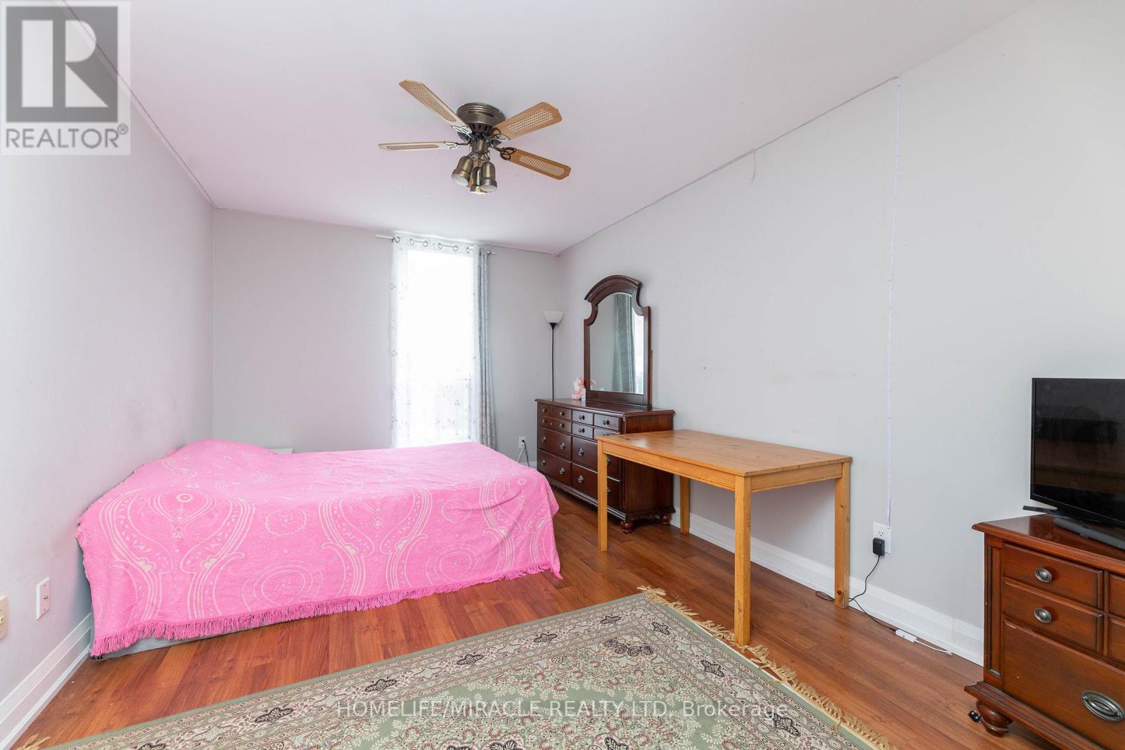 20 - 366 Driftwood Avenue, Toronto, Ontario  M3N 2P5 - Photo 13 - W12431062