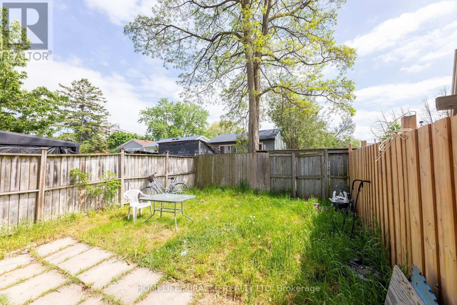 20 - 366 Driftwood Avenue, Toronto, Ontario  M3N 2P5 - Photo 16 - W12431062