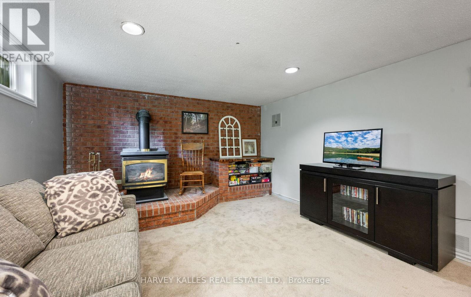 112 Dumble Avenue, Peterborough, Ontario  K9H 5A8 - Photo 23 - X12426948