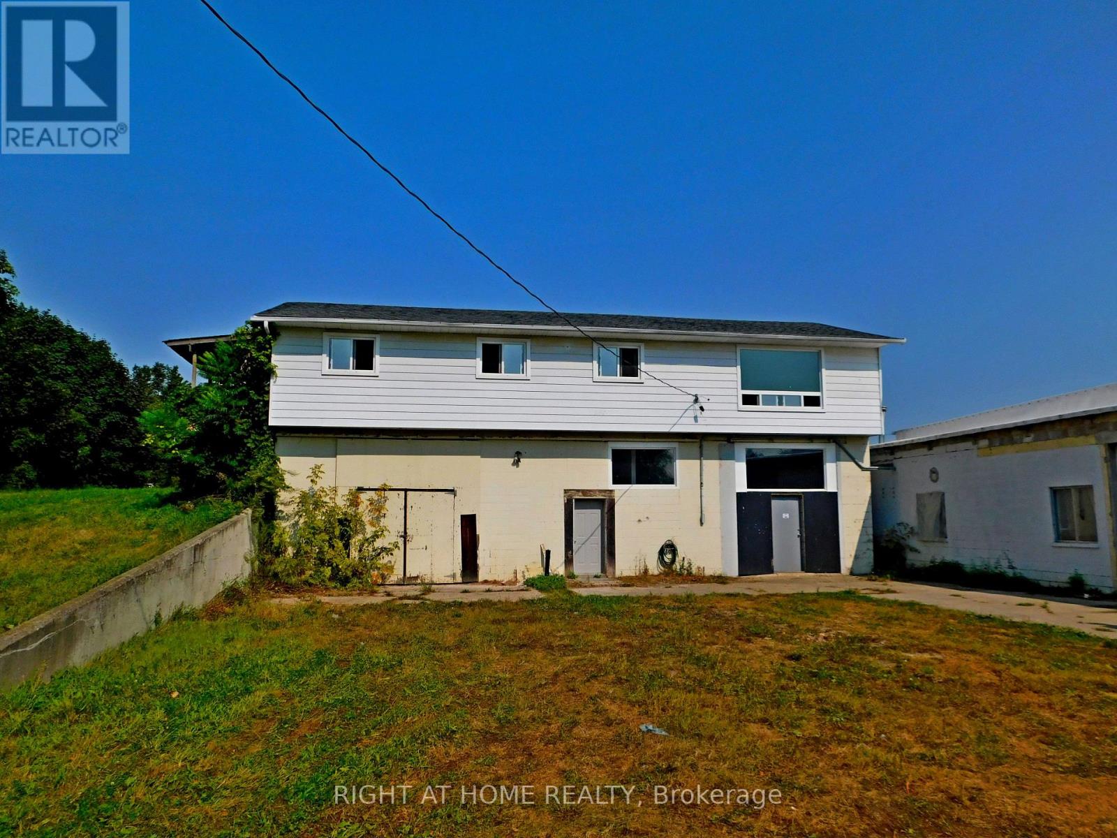 269 Rock Chapel Road, Hamilton, Ontario  L9H 5E2 - Photo 11 - X12431067