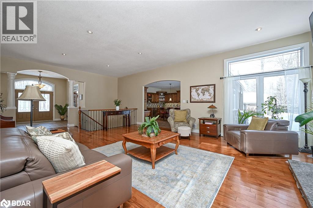 28 Laddie Lane, Minesing, Ontario  L9X 0C3 - Photo 4 - 40770423