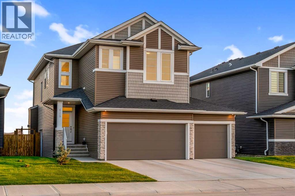 628 West Lakeview Drive, Chestermere, Alberta  T1X 1Z7 - Photo 1 - A2258700