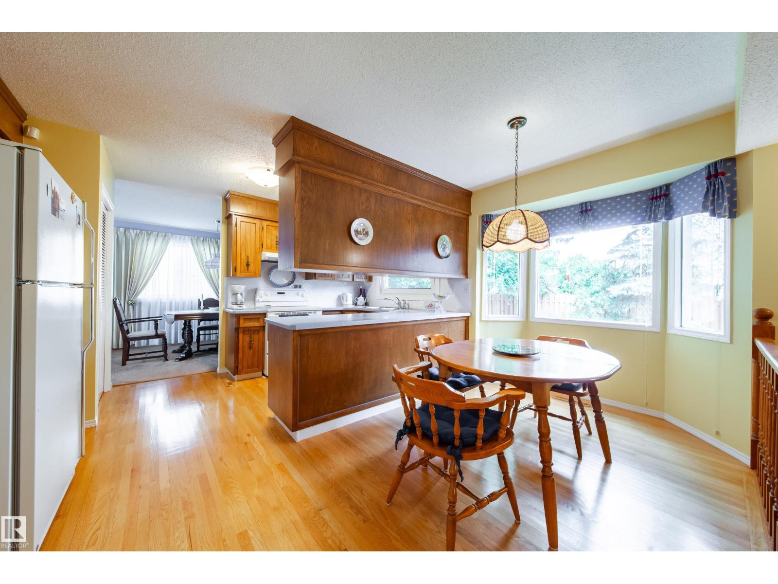 10820 42a Av Nw, Edmonton, Alberta  T6J 2P7 - Photo 12 - E4459901