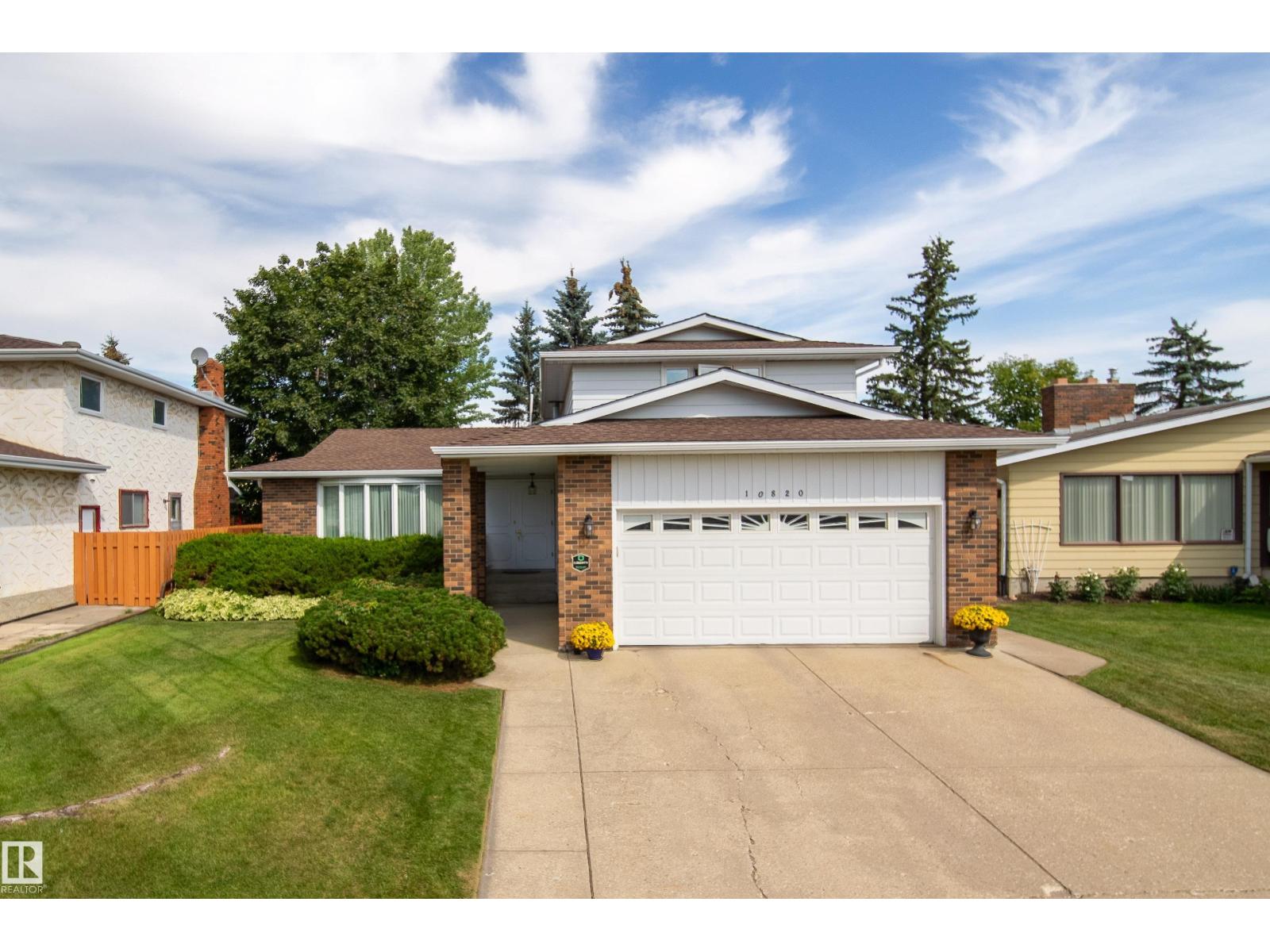 10820 42a Av Nw, Edmonton, Alberta  T6J 2P7 - Photo 2 - E4459901