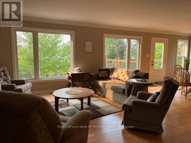 801 Sand Hill Road, South River, Ontario  P0A 1Z0 - Photo 7 - X12203057