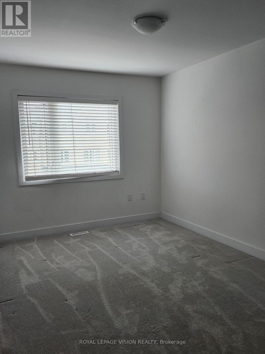 27 Wagon Lane, Barrie, Ontario  L9J 0C2 - Photo 16 - S12417190