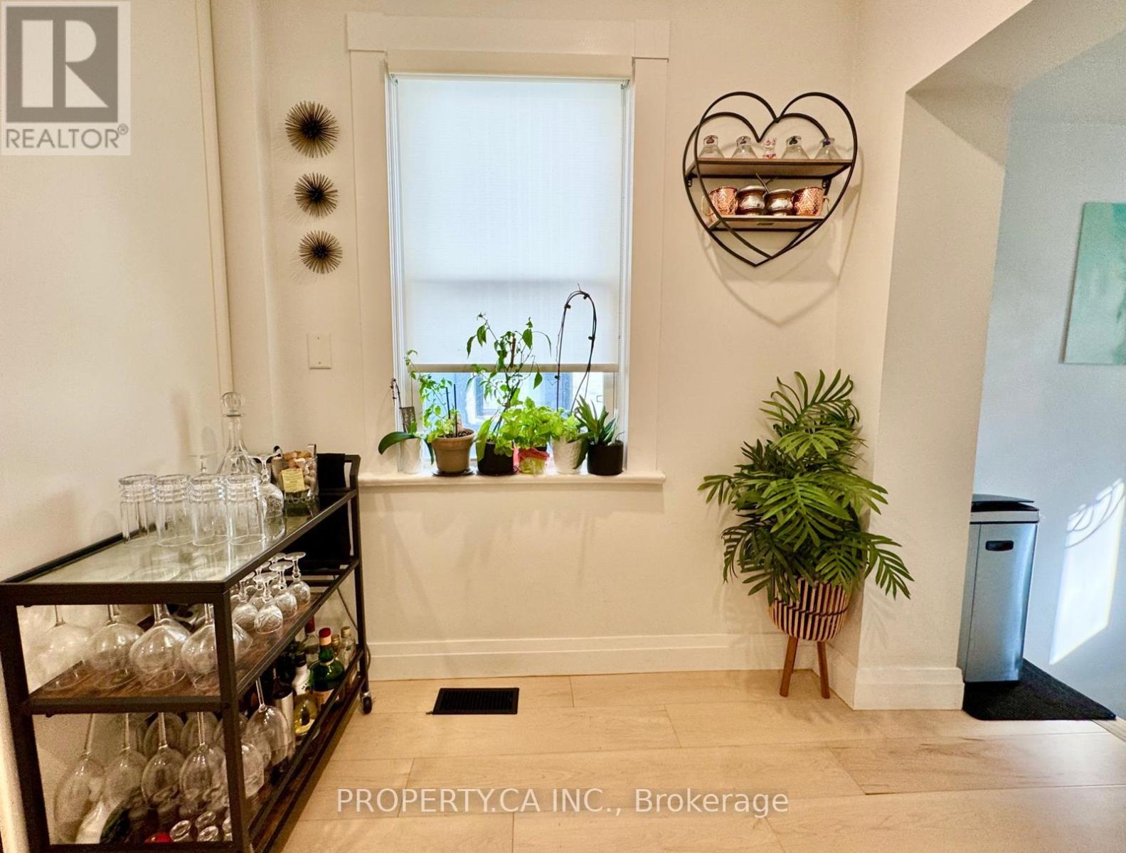 87 Fourth Street, Toronto, Ontario  M8V 2Y4 - Photo 13 - W12428601
