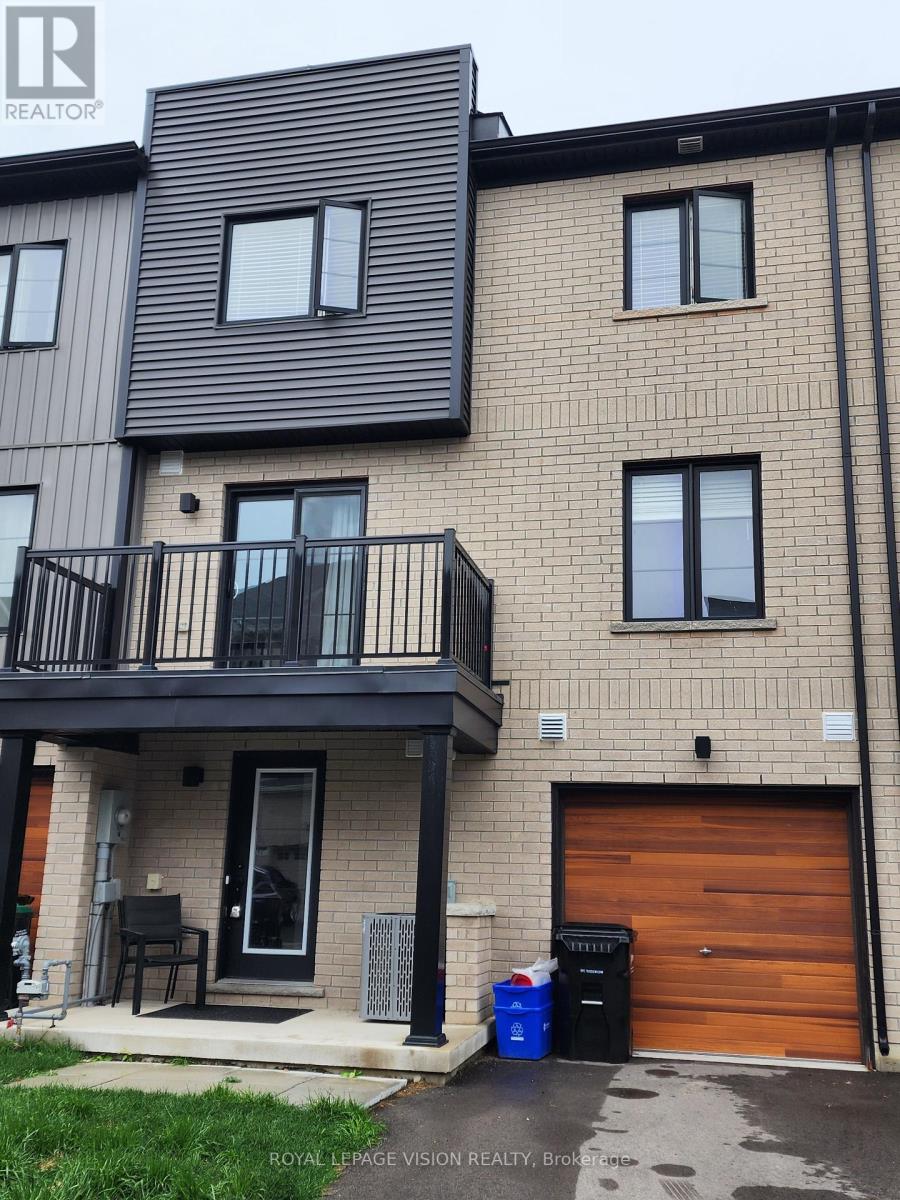 27 WAGON LANE, Barrie, Ontario