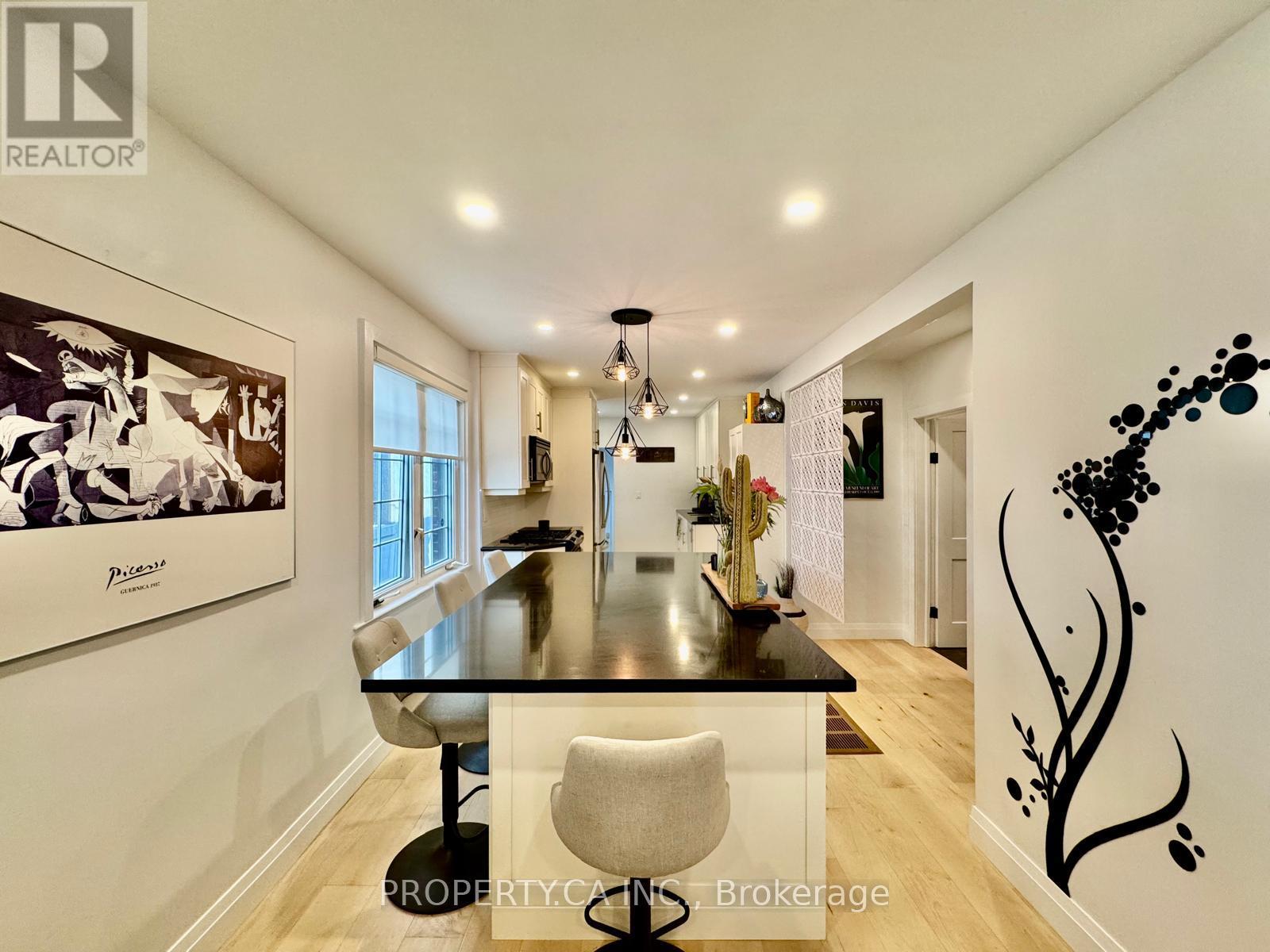 87 Fourth Street, Toronto, Ontario  M8V 2Y4 - Photo 9 - W12428601
