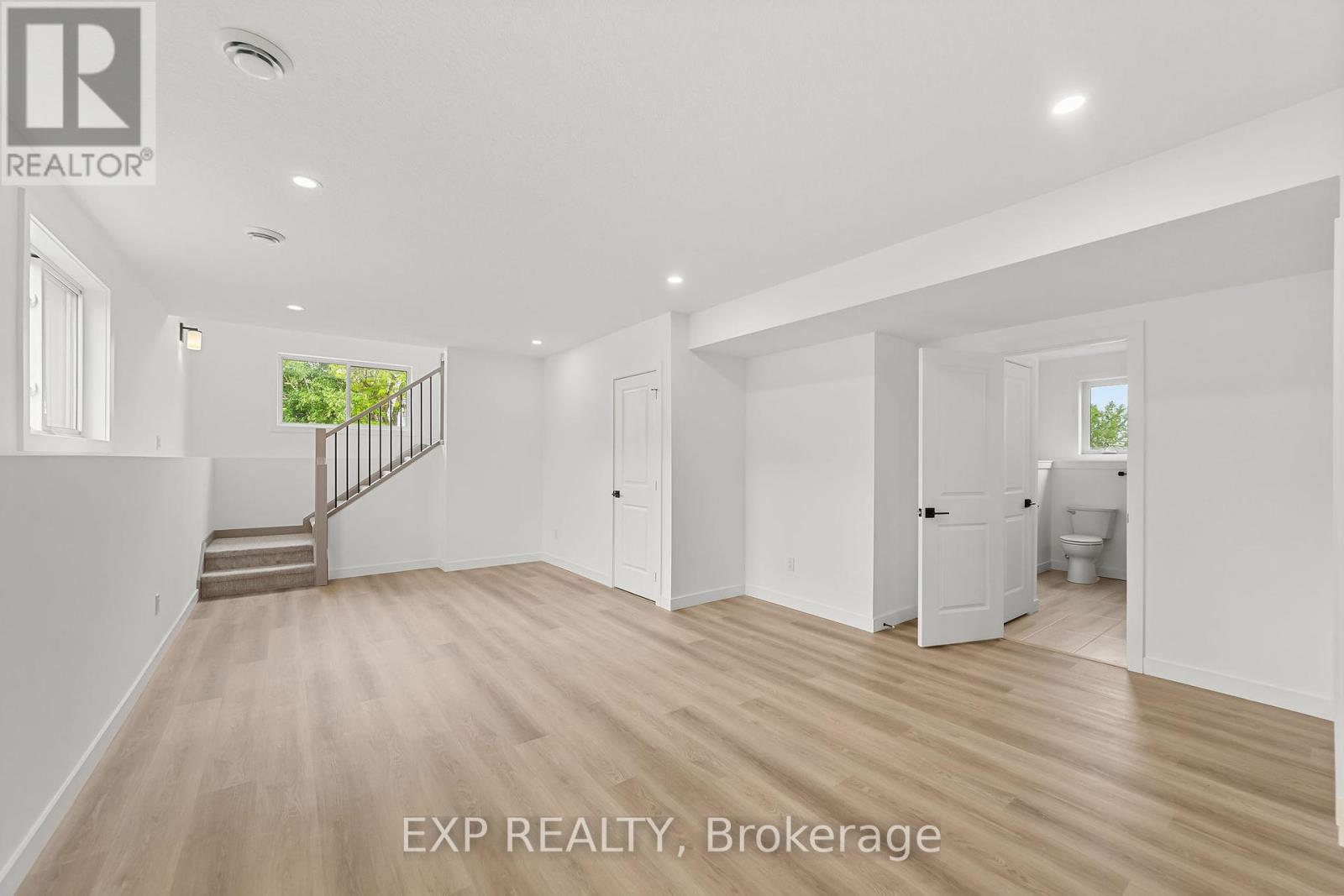 1552 Melwood Drive, St. Clair, Ontario  N0N 1B0 - Photo 20 - X12223588