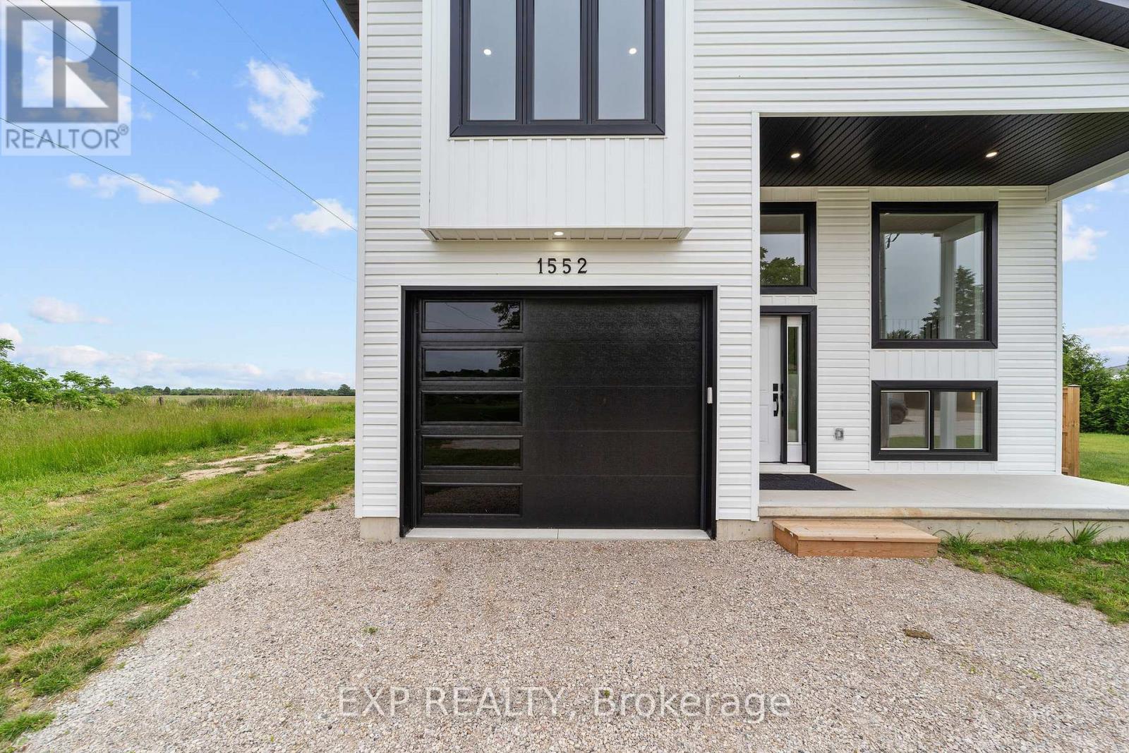 1552 Melwood Drive, St. Clair, Ontario  N0N 1B0 - Photo 39 - X12223588