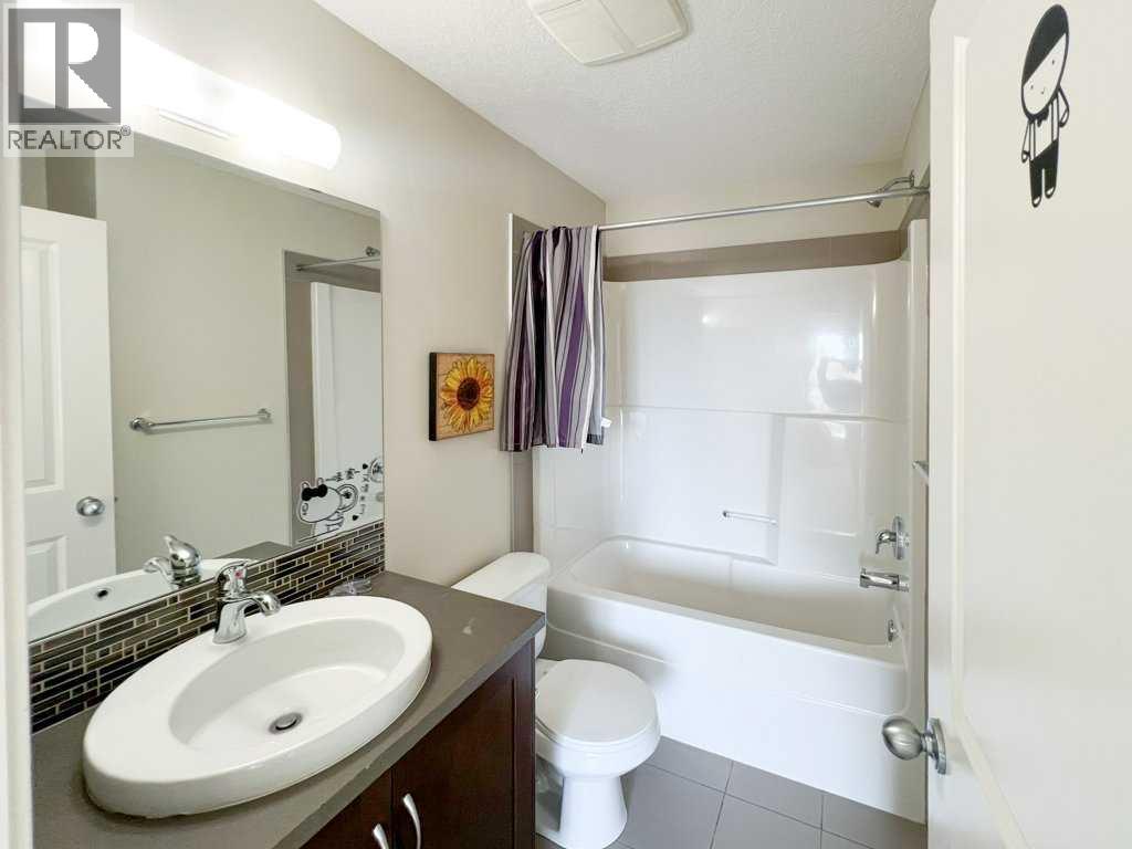 28 Kinlea Common Nw, Calgary, Alberta  T3R 0S2 - Photo 18 - A2245676