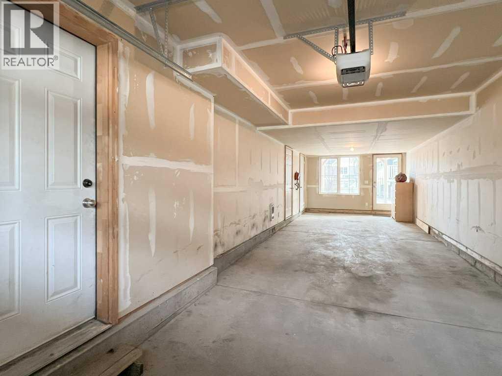 28 Kinlea Common Nw, Calgary, Alberta  T3R 0S2 - Photo 33 - A2245676