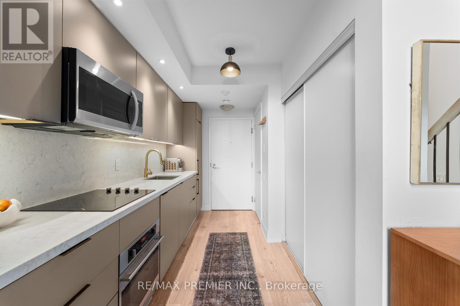 301 - 5 Hanna Avenue, Toronto, Ontario  M6K 1W8 - Photo 5 - C12431082