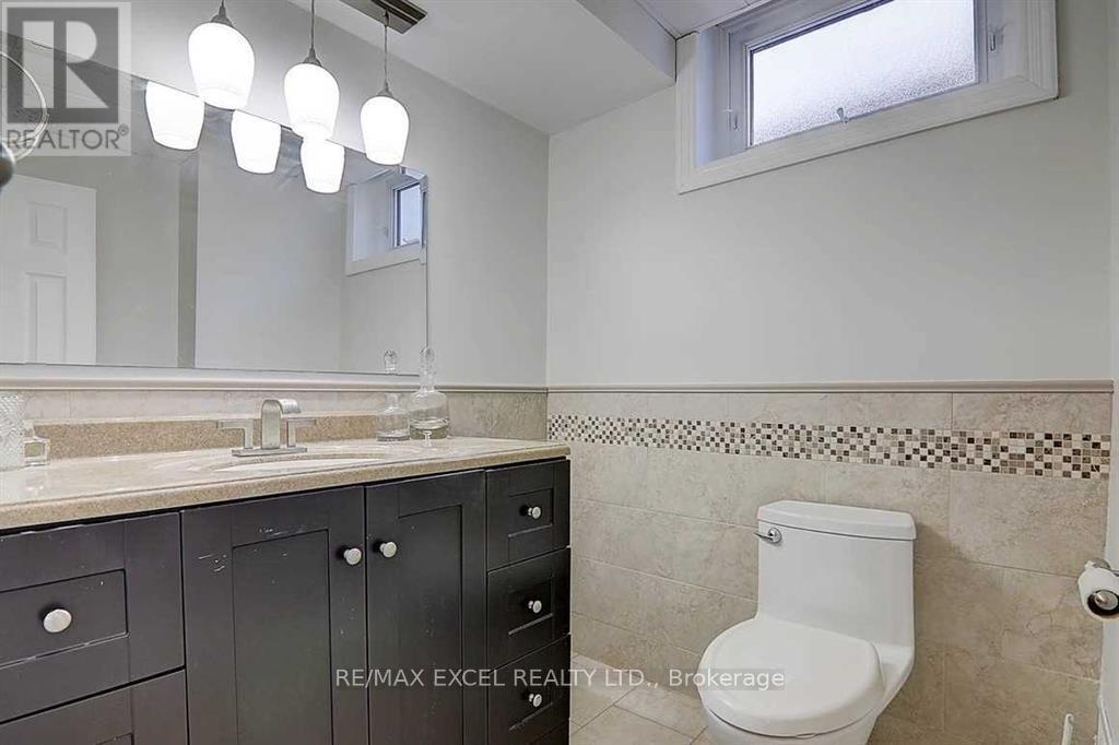 Lower - 56 Robinson Street, Markham, Ontario  L3P 1N6 - Photo 4 - N12431096