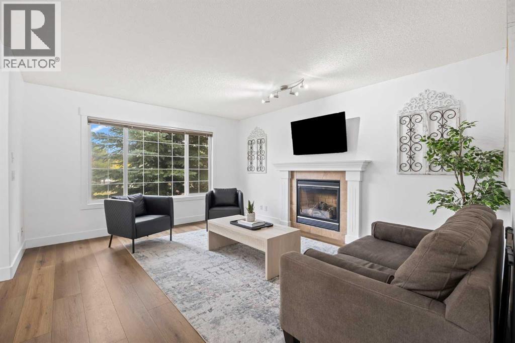 93 Crystal Shores Heights, Okotoks, Alberta  T1S 2K9 - Photo 4 - A2253422