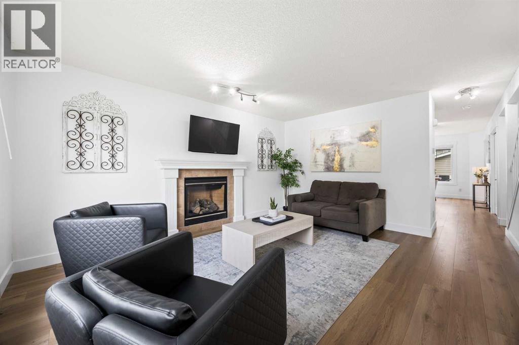 93 Crystal Shores Heights, Okotoks, Alberta  T1S 2K9 - Photo 5 - A2253422