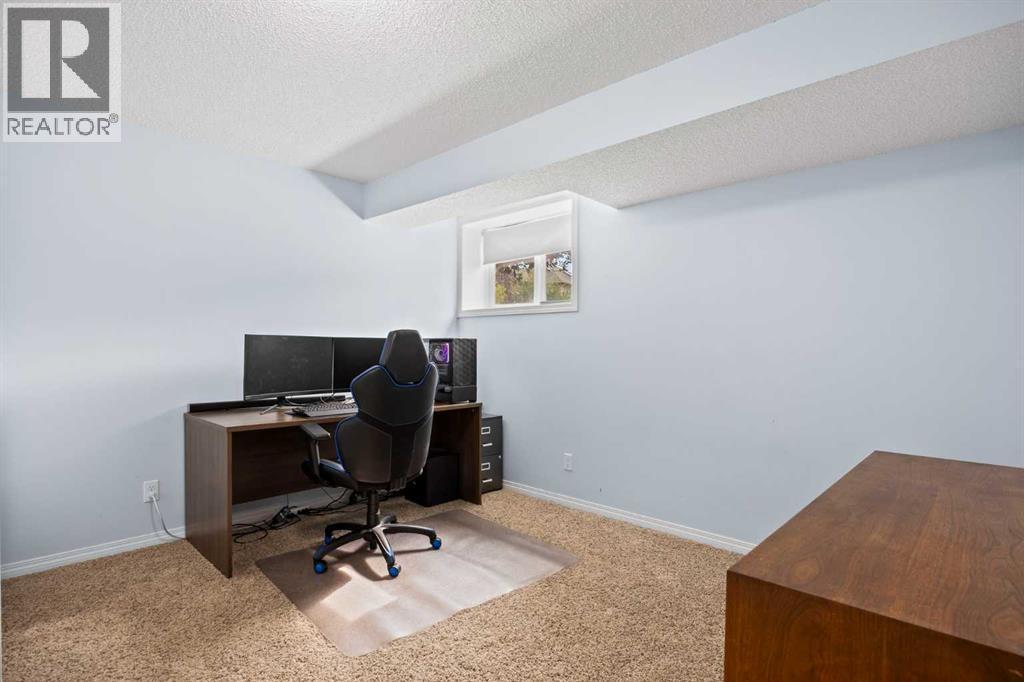 93 Crystal Shores Heights, Okotoks, Alberta  T1S 2K9 - Photo 27 - A2253422