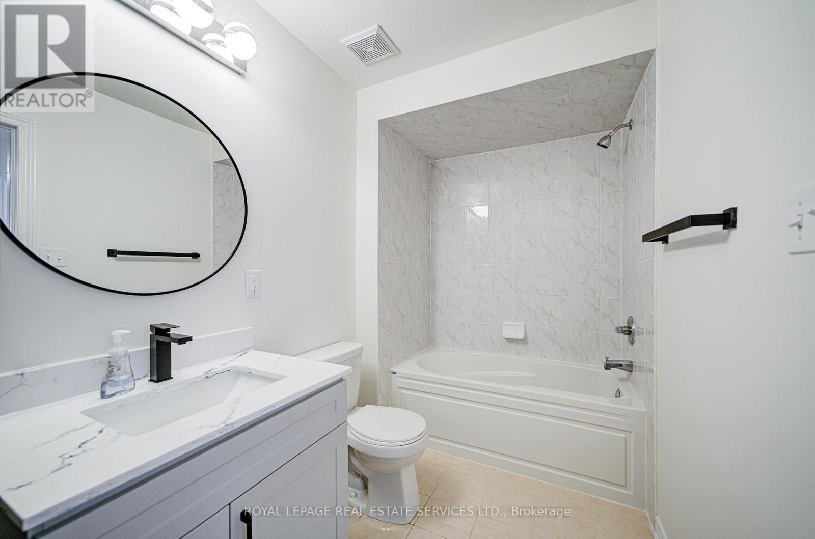 3251 Edwyna Drive, Mississauga, Ontario  L5M 0V2 - Photo 28 - W12431078