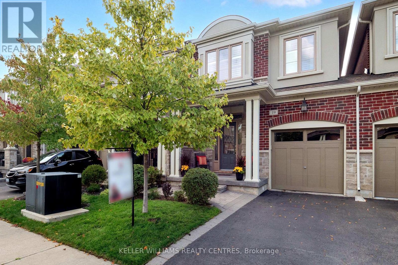 19 DIAMOND LEAF LANE, Halton Hills, Ontario