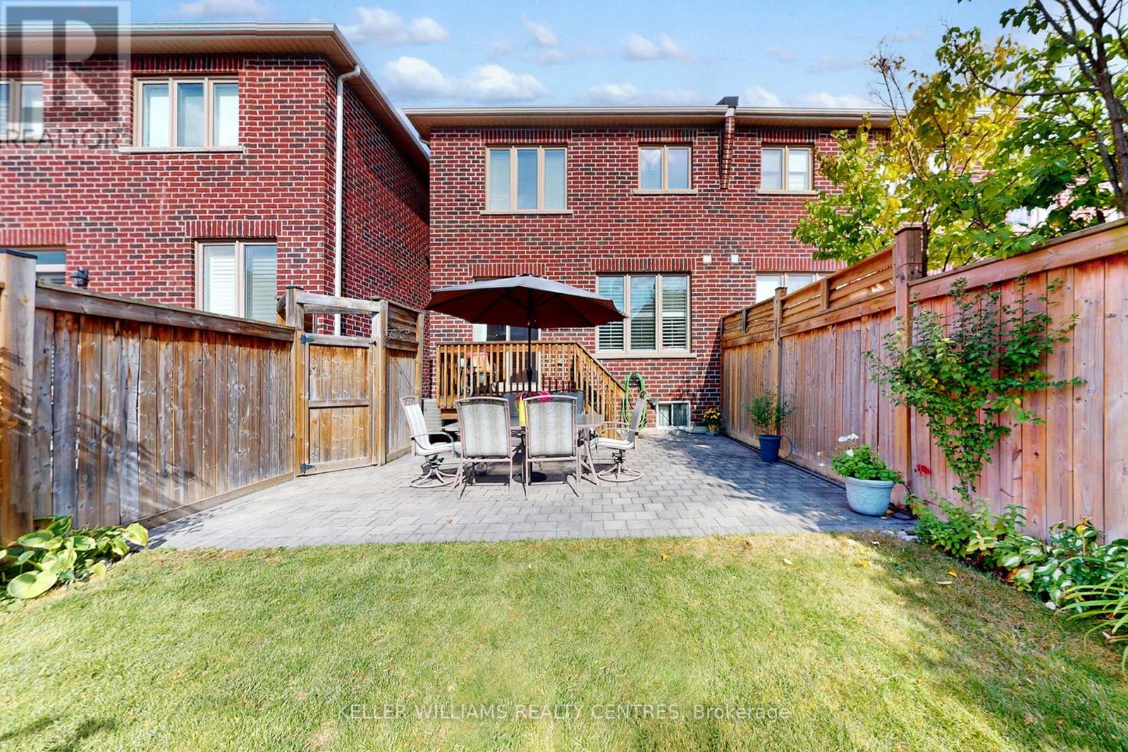 19 Diamond Leaf Lane, Halton Hills, Ontario  L7G 0G7 - Photo 40 - W12431085