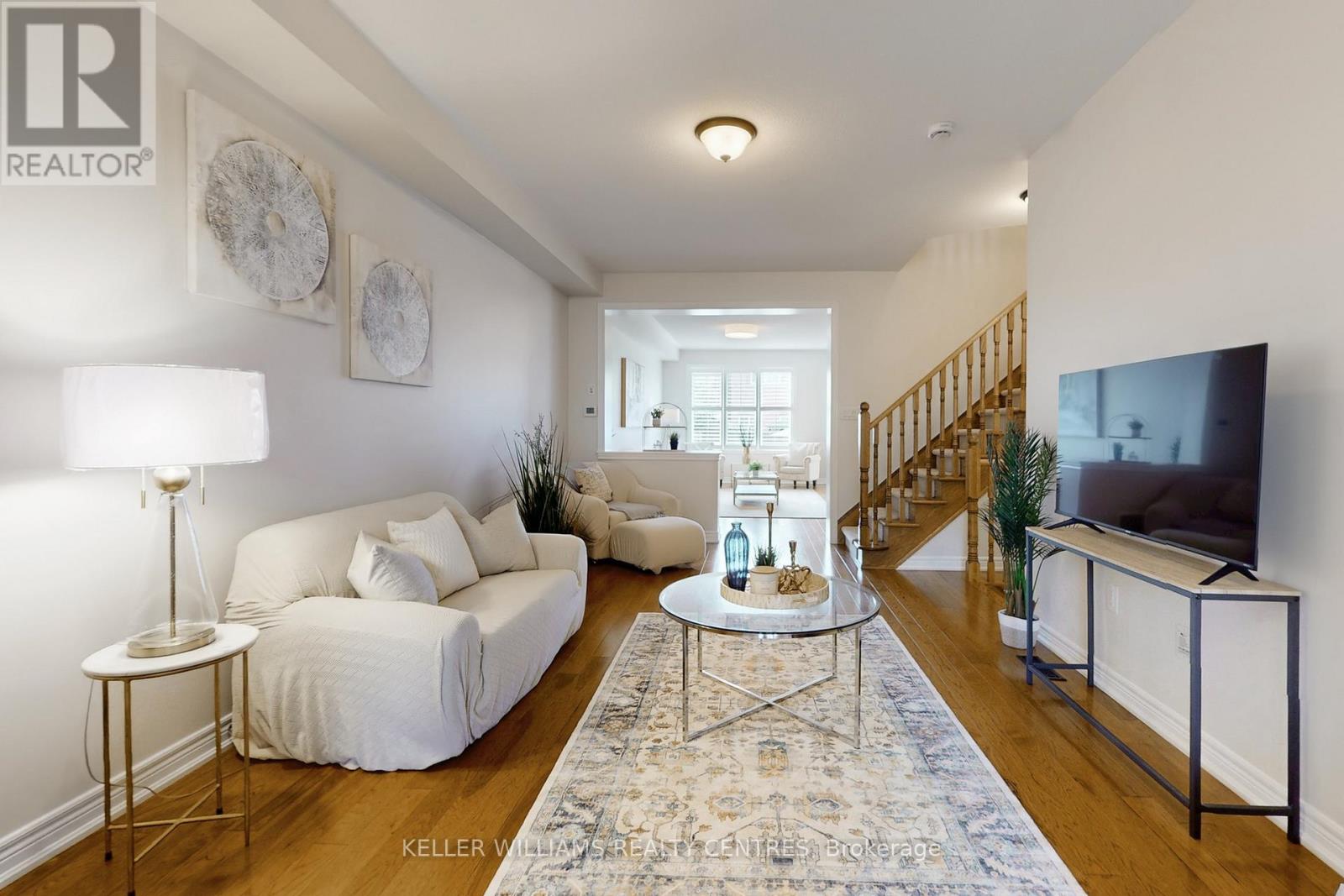 19 Diamond Leaf Lane, Halton Hills, Ontario  L7G 0G7 - Photo 5 - W12431085