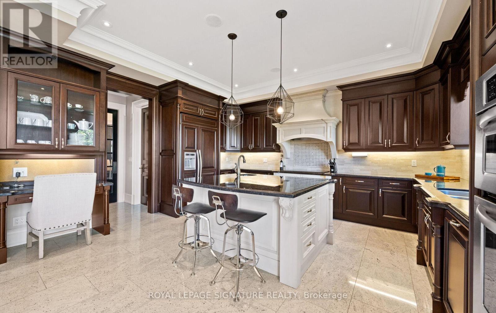 6845 Second Line W, Mississauga, Ontario  L5W 1A1 - Photo 18 - W12431093
