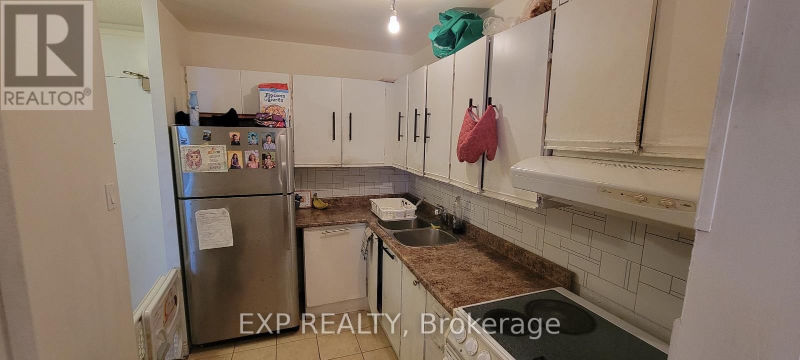 516 - 2000 Jasmine Crescent, Ottawa, Ontario  K1J 8K4 - Photo 2 - X12431104