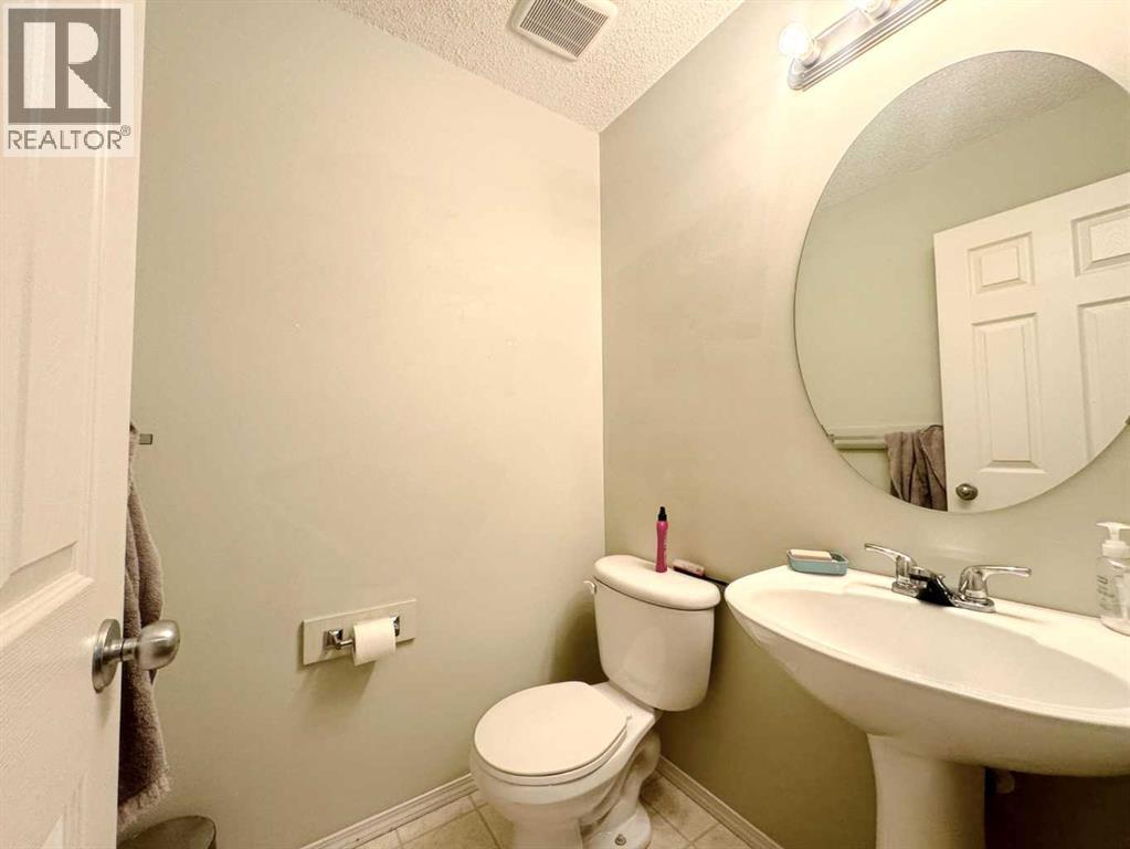 244 Taralake Terrace Ne, Calgary, Alberta  T3J 0A2 - Photo 12 - A2250473