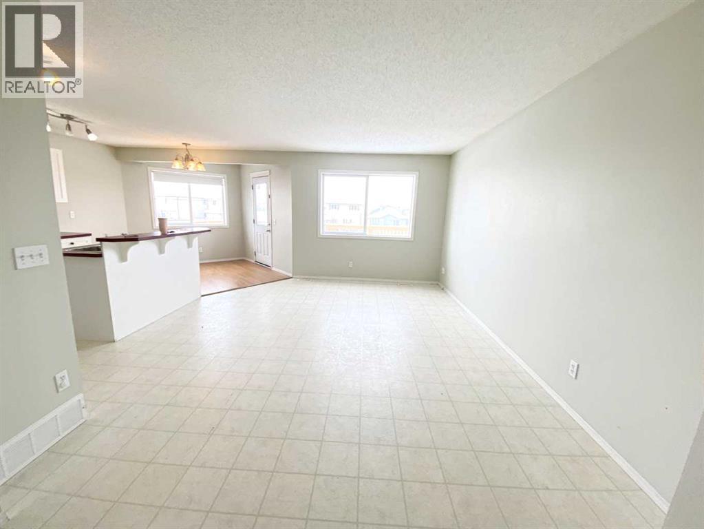 244 Taralake Terrace Ne, Calgary, Alberta  T3J 0A2 - Photo 7 - A2250473