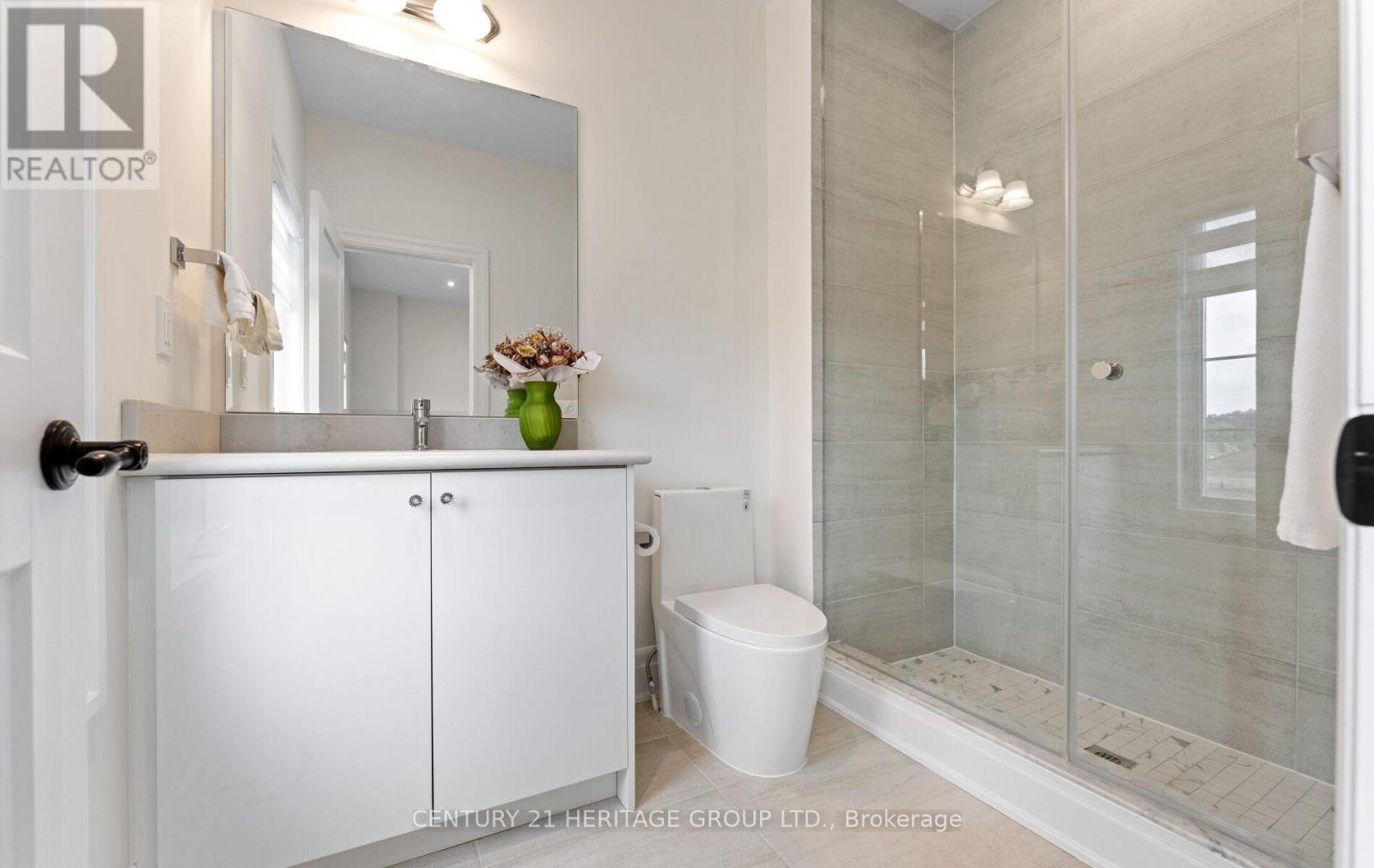 319 Danny Wheeler Boulevard, Georgina (Keswick North), Ontario  L4P 0K1 - Photo 29 - N12431102